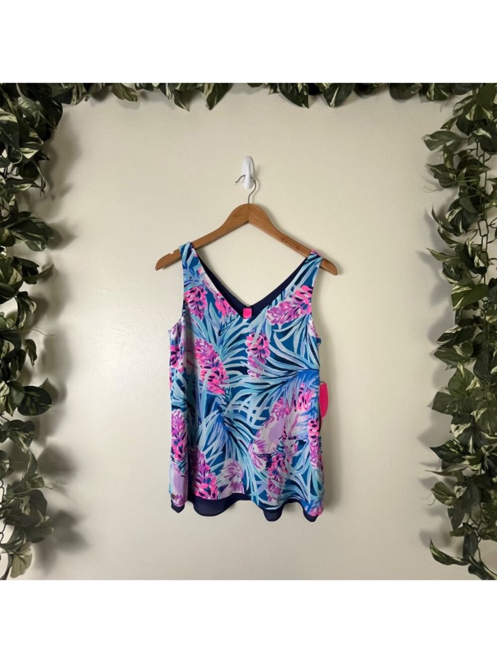 Lilly Pulitzer Florin Sleeveless V-Neck Tank Peacock Blue NWT Women’s Size XS